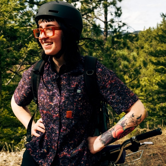 NWT Topo Designs RARE Women’s Retro River Shirt Black/Purple Meteor - Size M - Picture 14 of 16